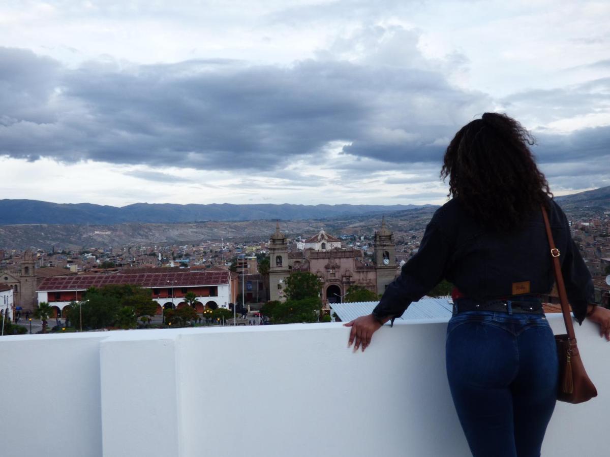 Platero Hotel Ayacucho Exteriör bild