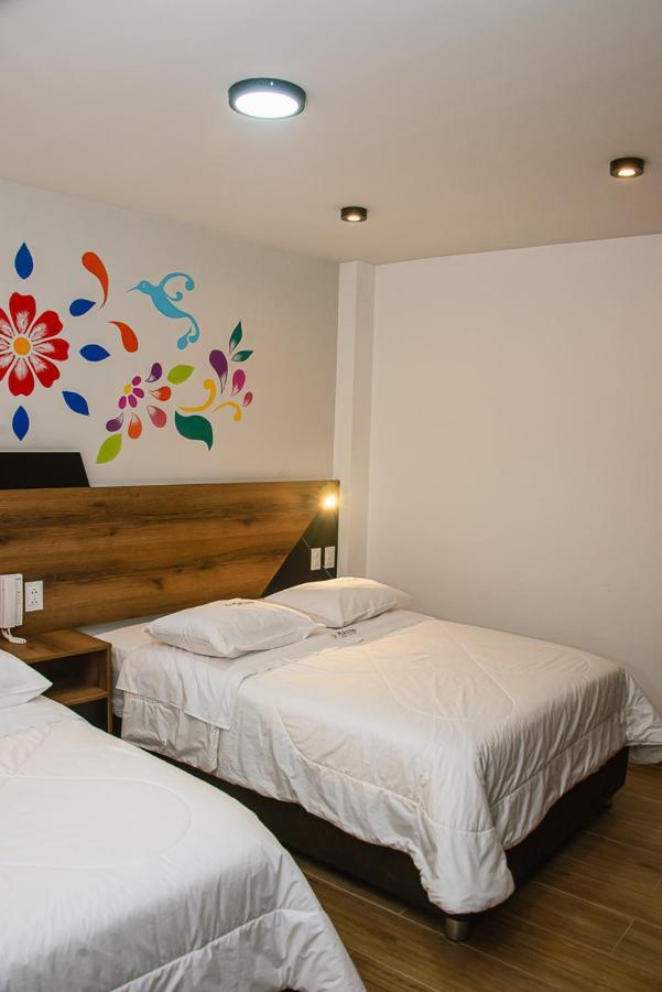 Platero Hotel Ayacucho Exteriör bild