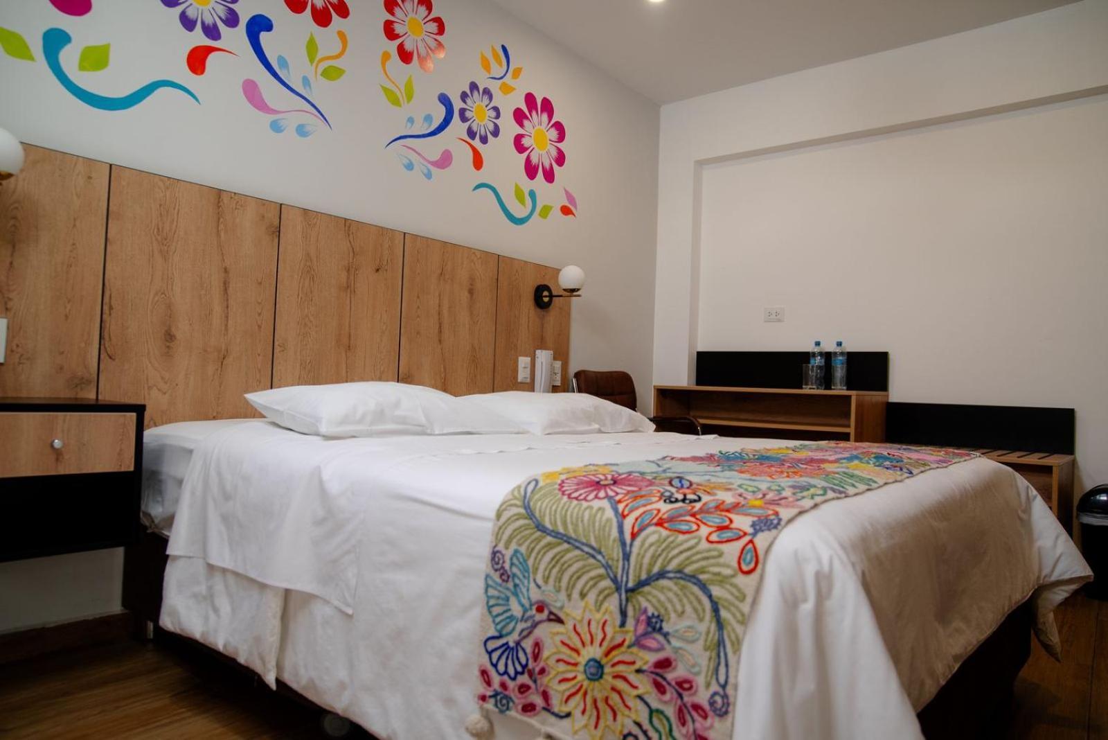 Platero Hotel Ayacucho Exteriör bild